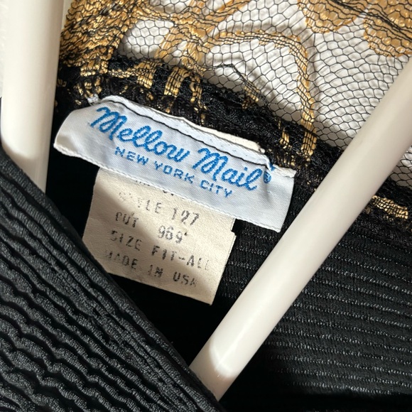 Mellow Mail Vintage 80’s Black Body Con Gold Lace Short Mermaid Dress - Picture 9 of 10